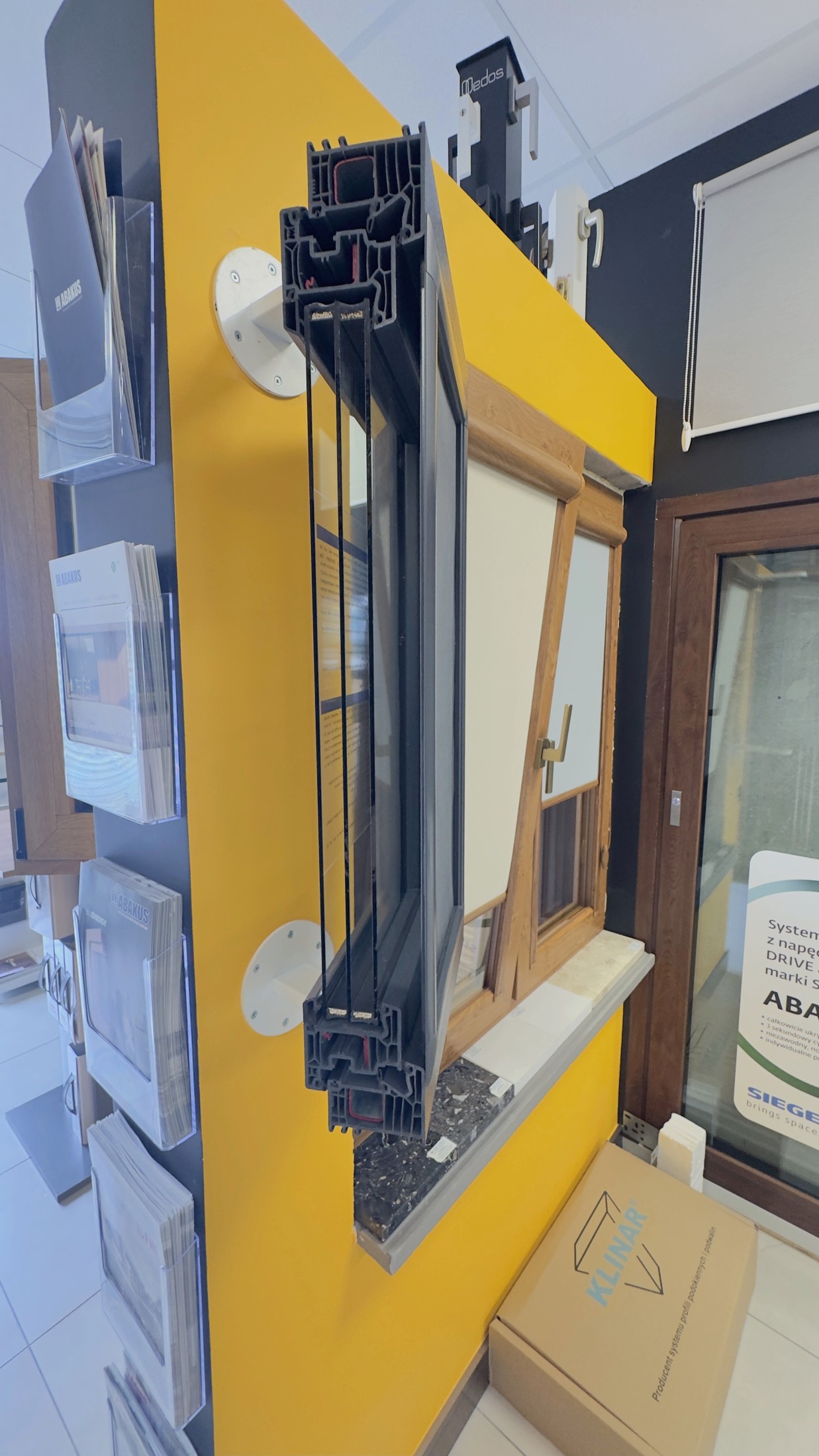 Przekrój konstrukcji okna dostępny do obejrzenia w salonie Euro Windows
